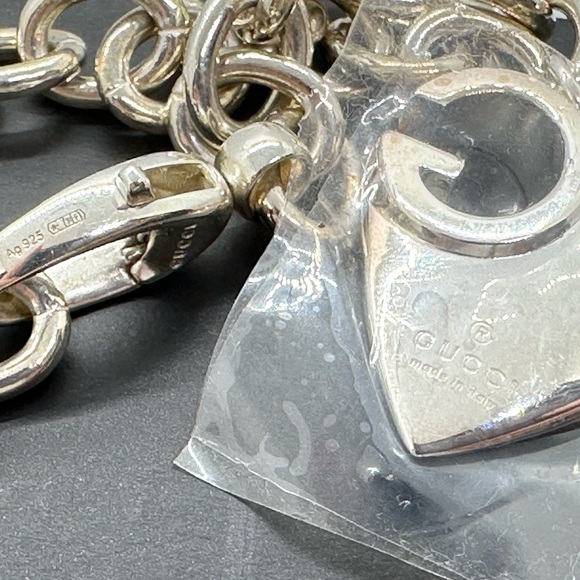 Gucci 925 Sterling Silver G Heart Charm Chain Link Bracelet NIB Made in Italy - Picture 4 of 9